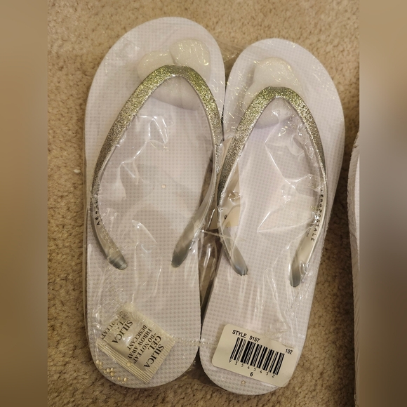 NWT AEROPOSTALE white flip flops -Bride, Bridal Shower, Bachelorette - Picture 2 of 5